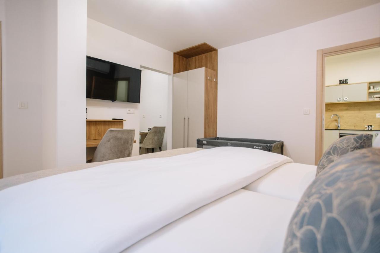Apartments Hana City Center Livno Esterno foto