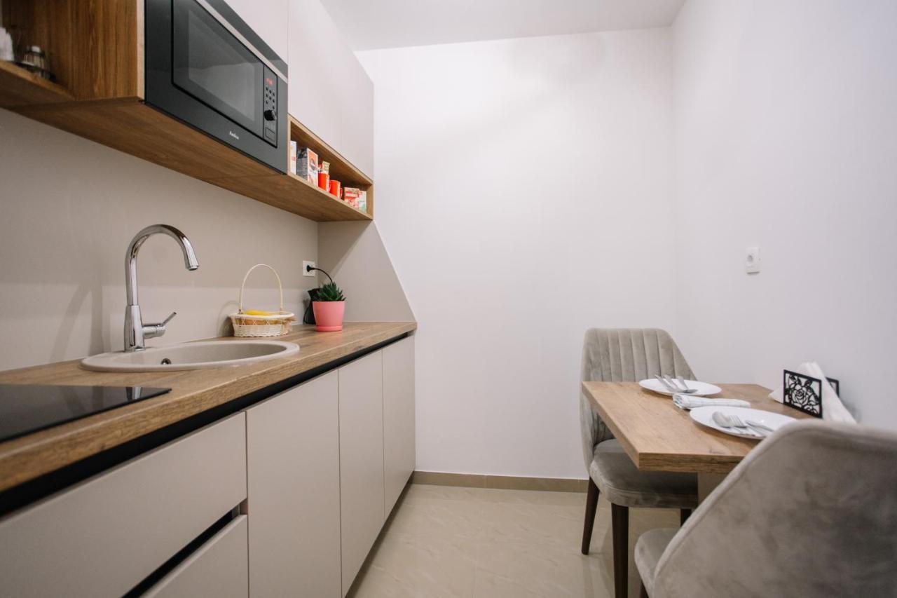 Apartments Hana City Center Livno Esterno foto