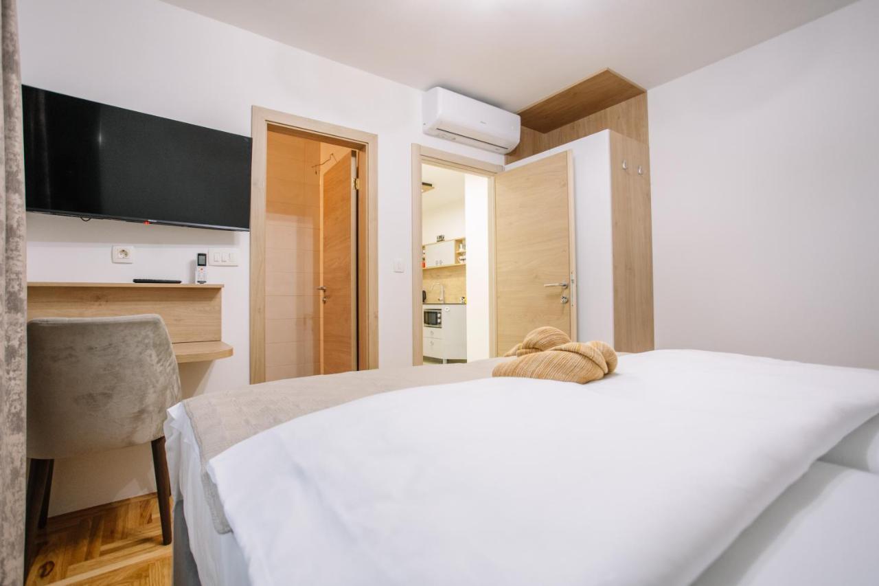 Apartments Hana City Center Livno Esterno foto
