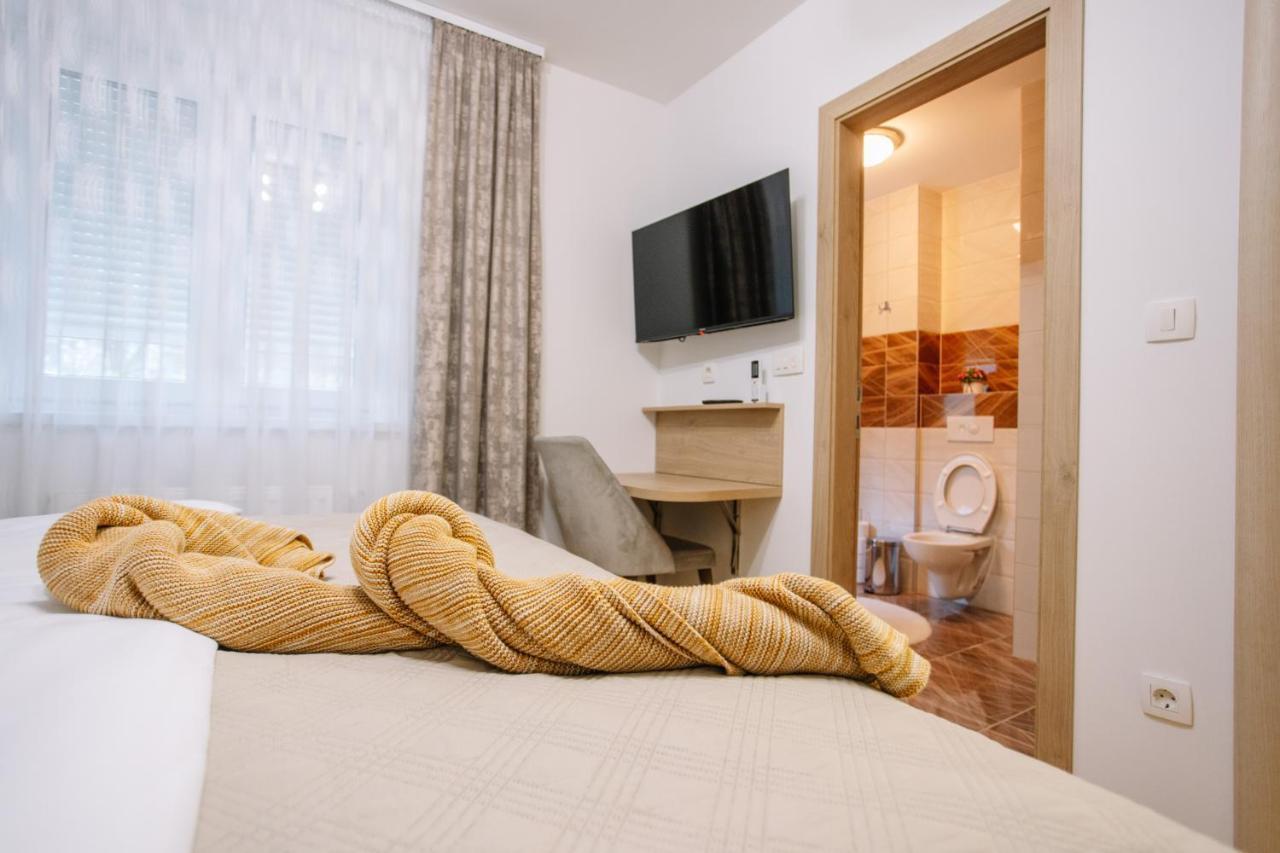 Apartments Hana City Center Livno Esterno foto