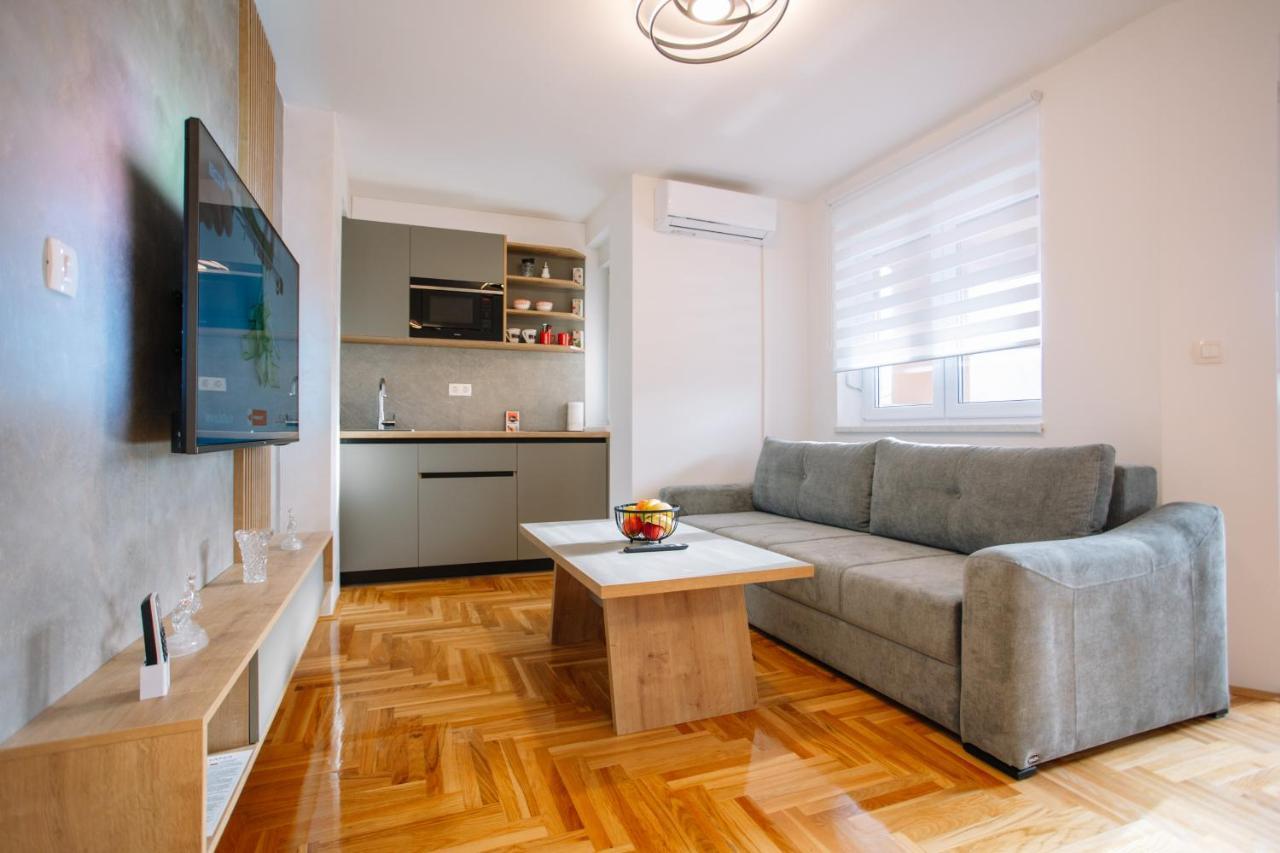 Apartments Hana City Center Livno Esterno foto
