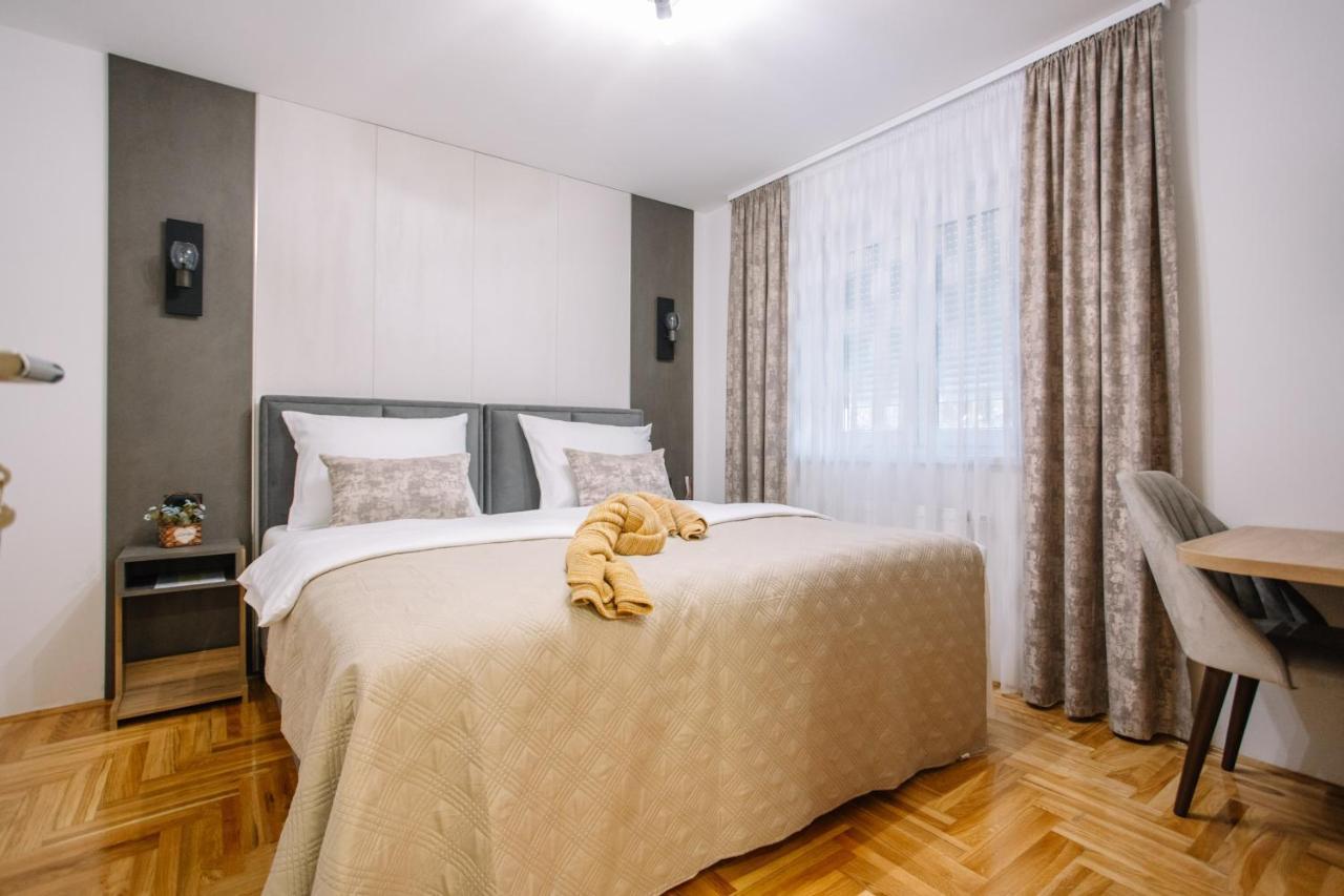 Apartments Hana City Center Livno Esterno foto