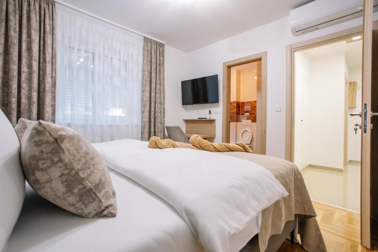 Apartments Hana City Center Livno Esterno foto