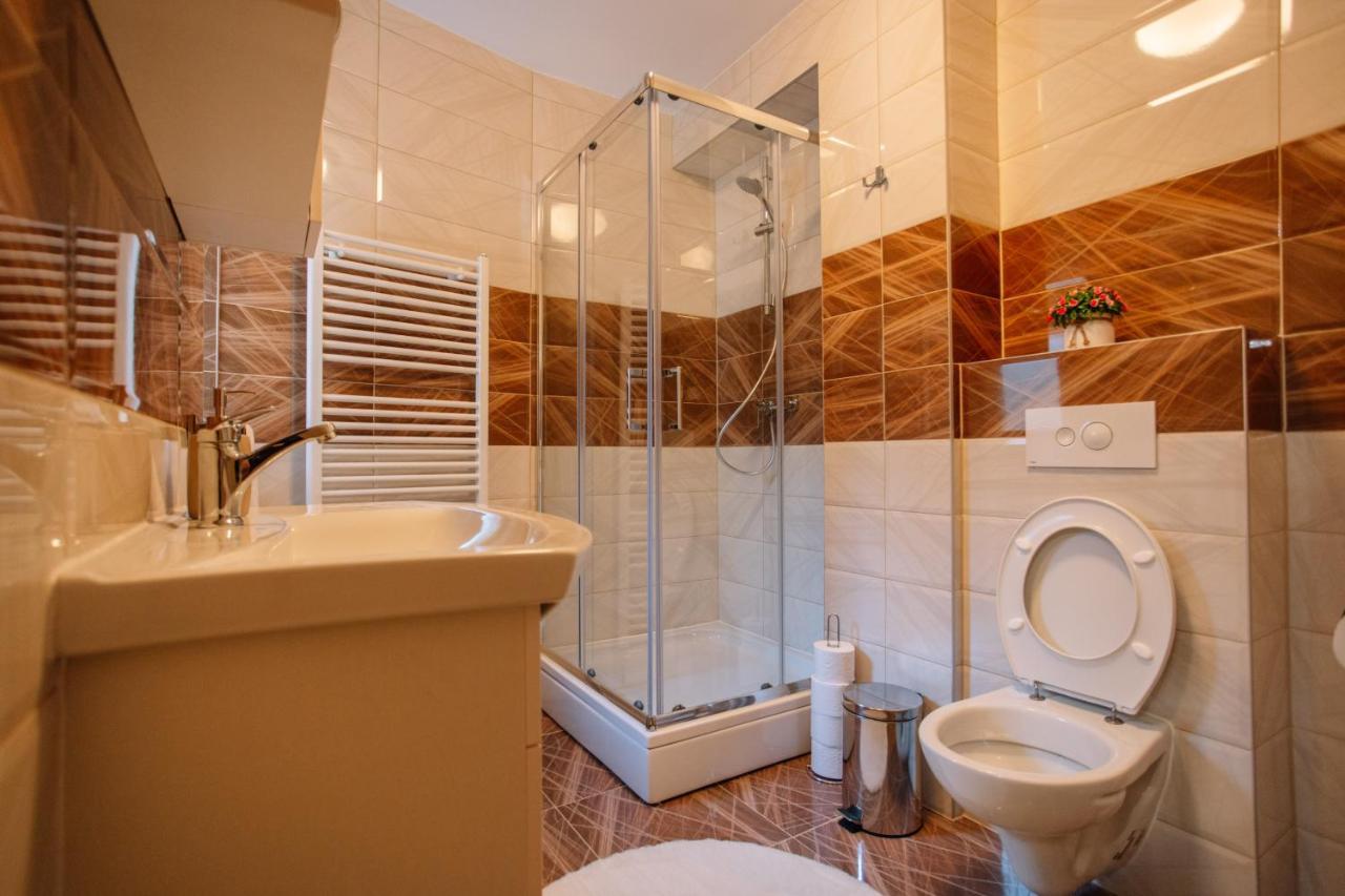 Apartments Hana City Center Livno Esterno foto