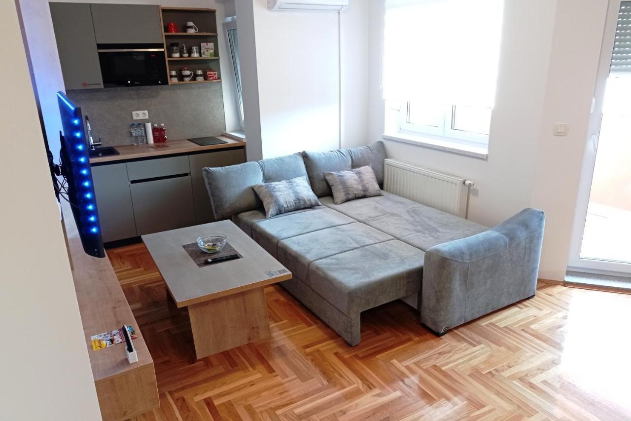 Apartments Hana City Center Livno Esterno foto