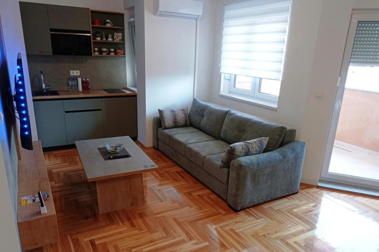 Apartments Hana City Center Livno Esterno foto