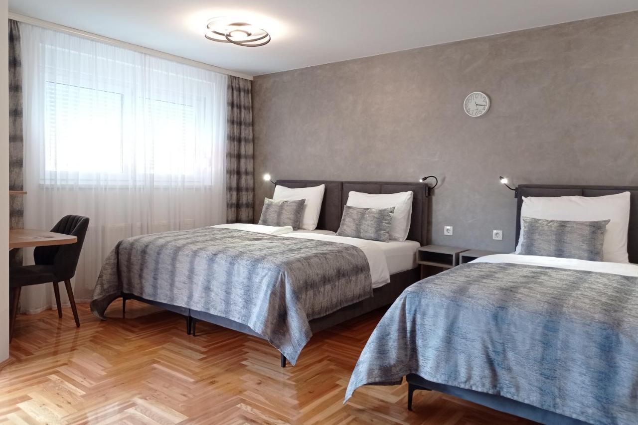 Apartments Hana City Center Livno Esterno foto