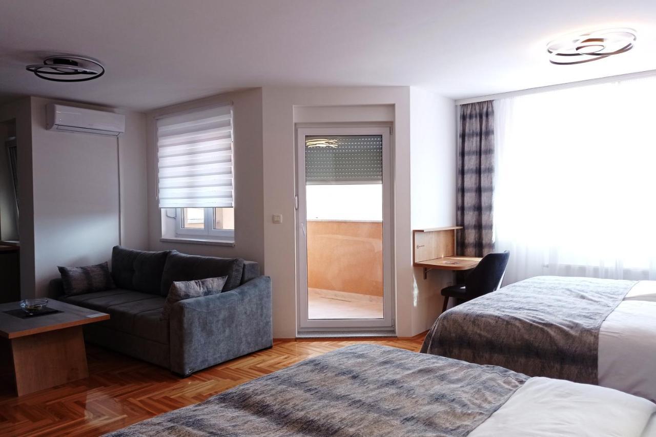 Apartments Hana City Center Livno Esterno foto